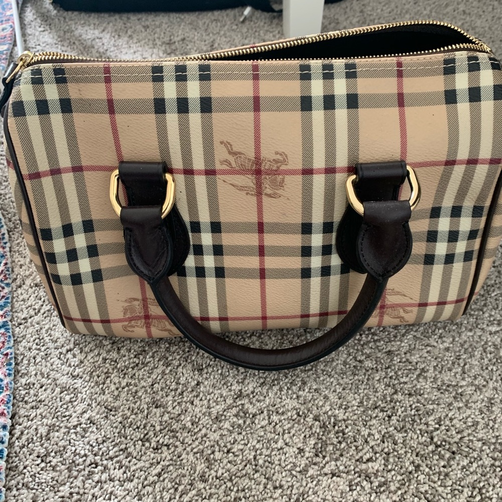 Burberry bag - Picture 6 of 11